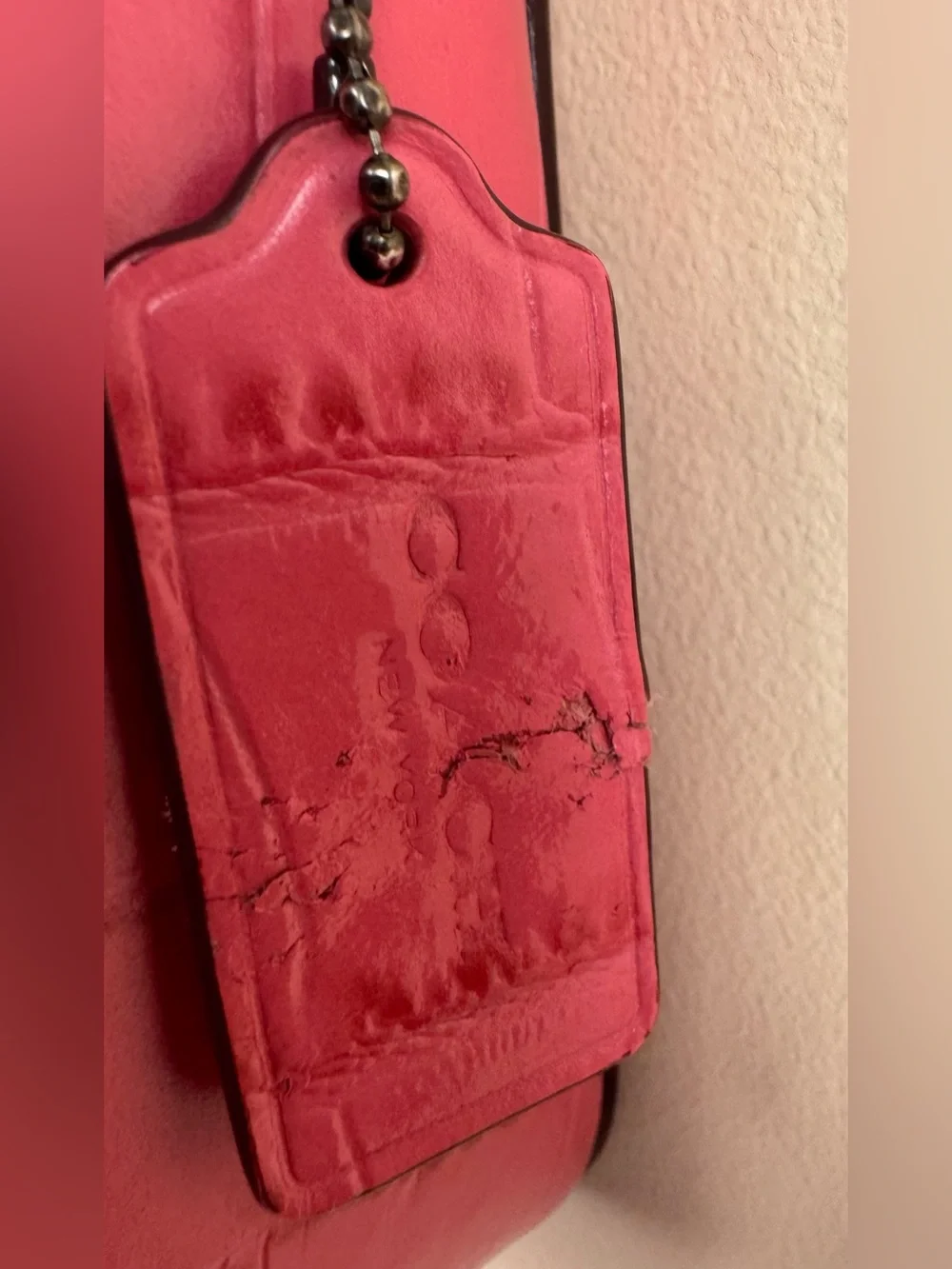 Coach Madison Shoulder Bag in Crocodile-Embossed Leather Pink Gunmetal Chain